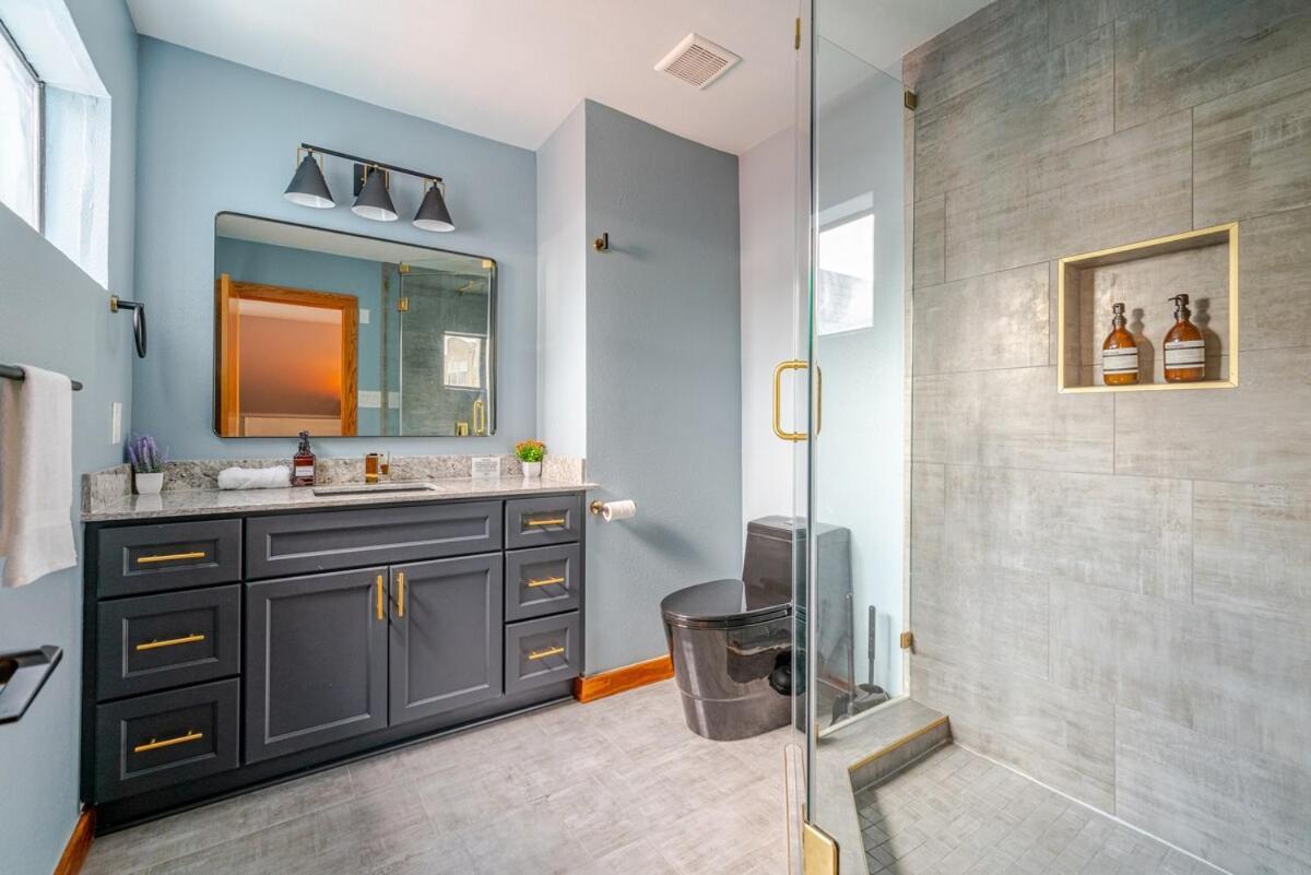 Two Large Homes In Huge Pool Evcharging Apartment Houston