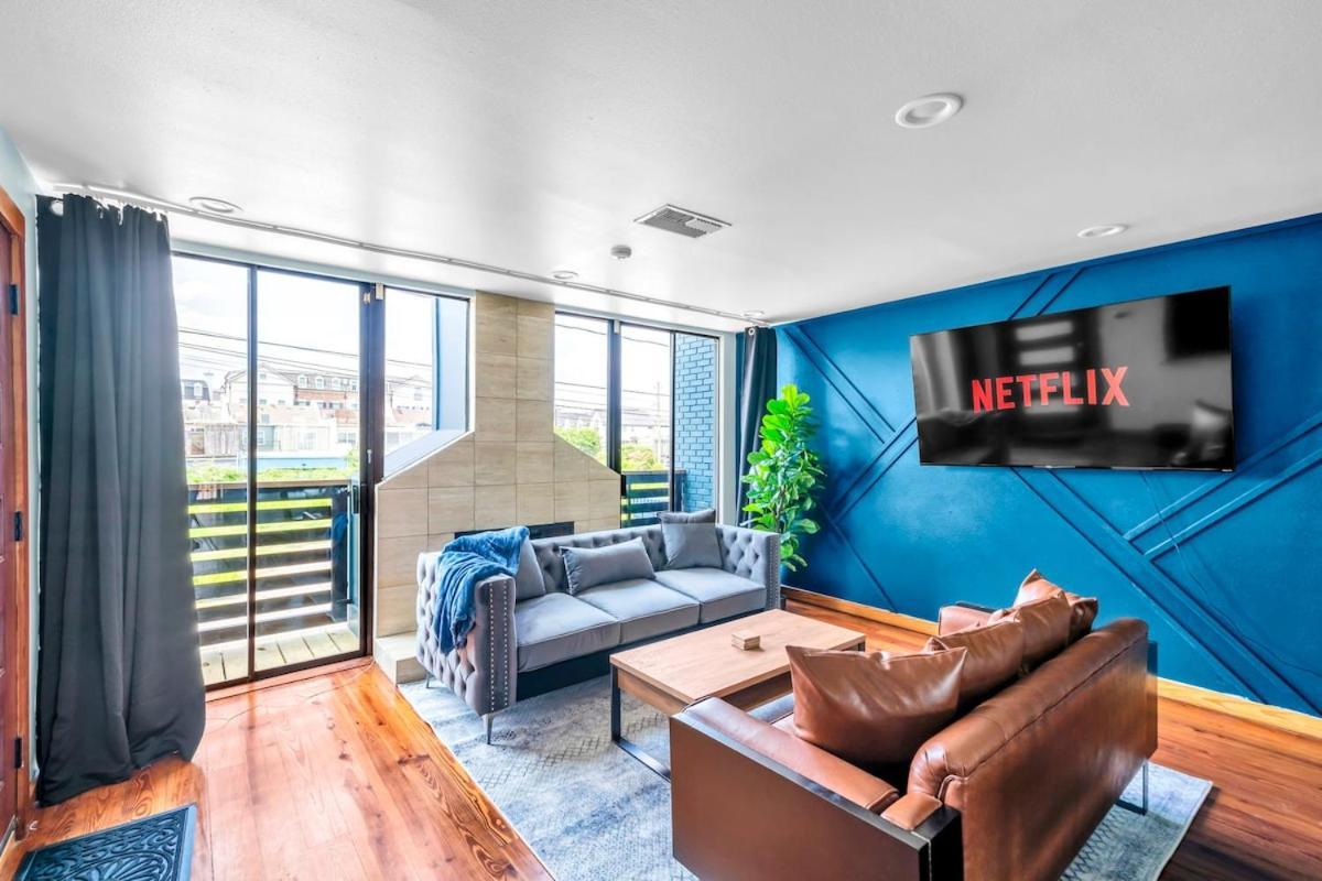 Two Large Homes In Huge Pool Evcharging Apartment *