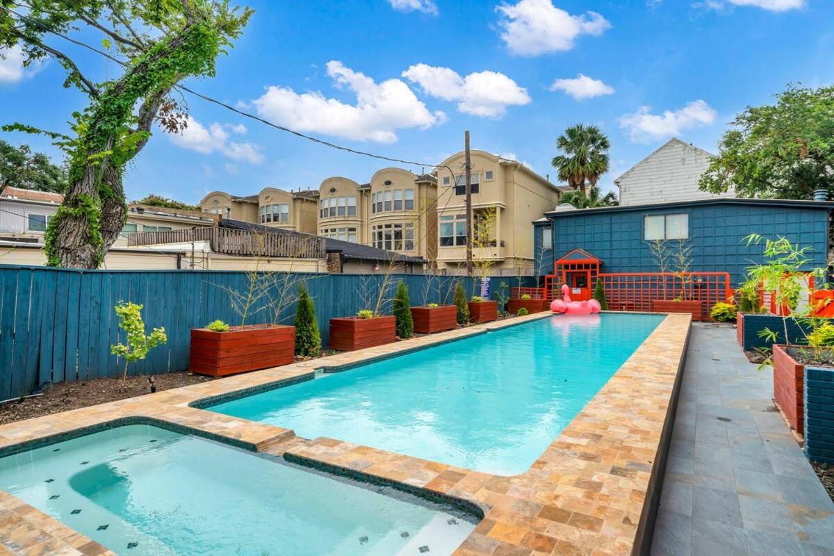Two Large Homes In Huge Pool Evcharging Apartment Houston