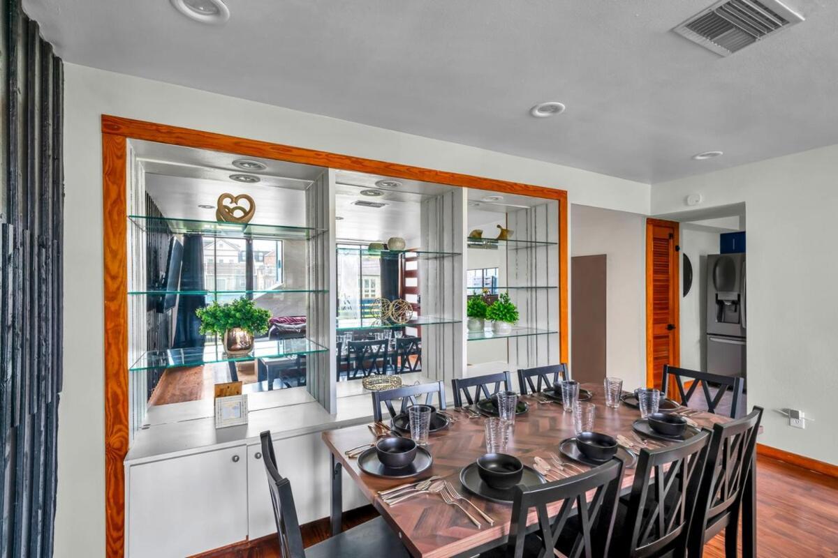 Apartment Two Large Homes In Huge Pool Evcharging Houston