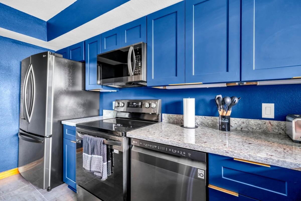 Apartment Two Large Homes In Huge Pool Evcharging Houston